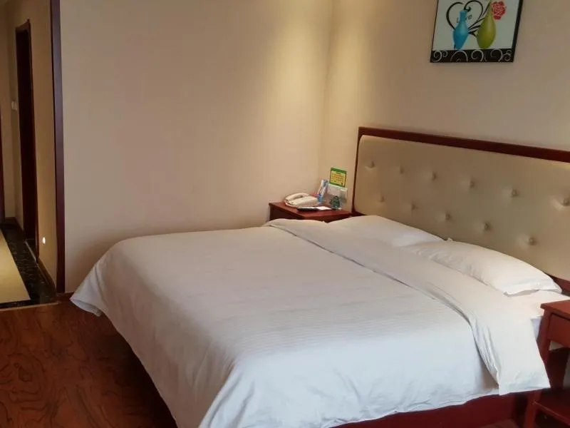 Bed in GreenTree Inn ShanDong TaiAn Bus Station LingShan Street Express Hotel