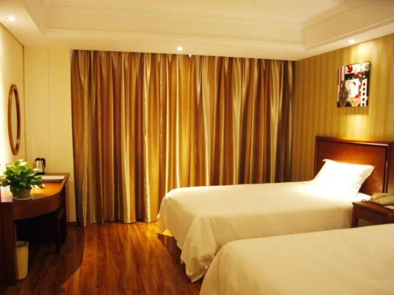 Bed in GreenTree Inn Anhui Chuzhou World Trade Plaza Longpan Express Hotel