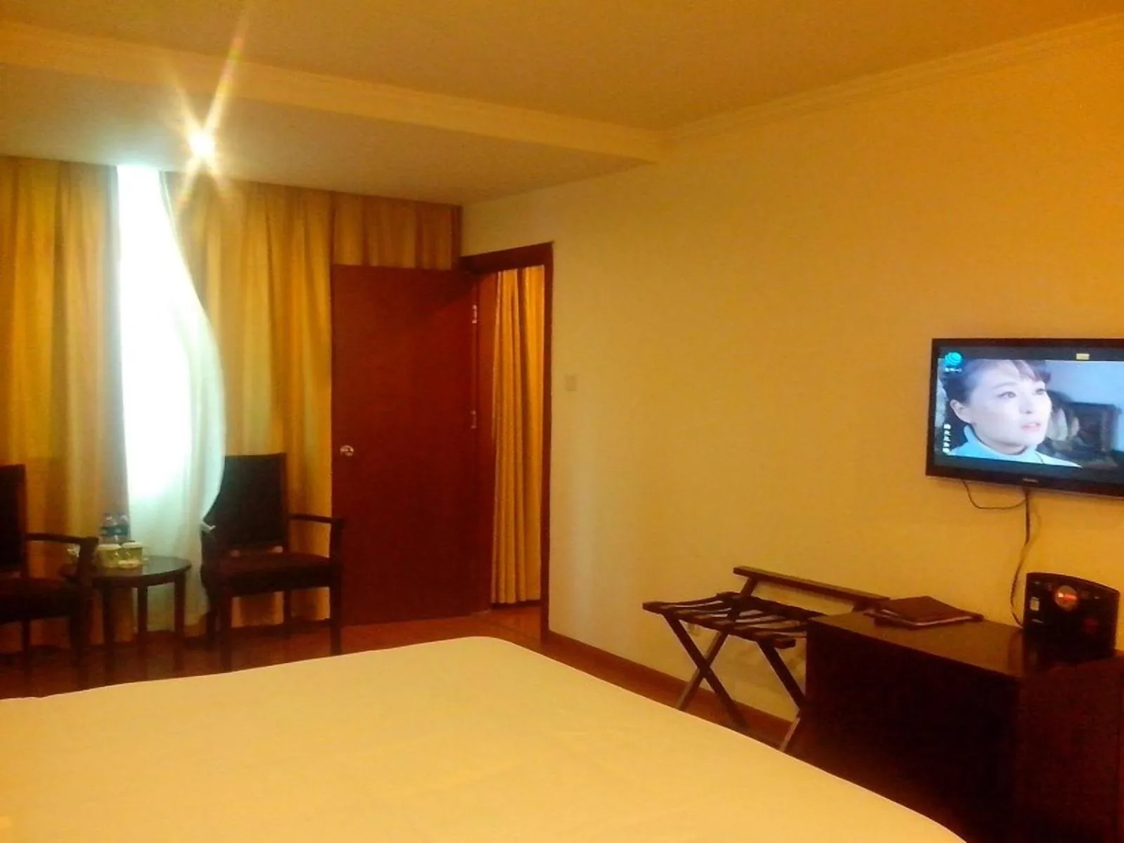 Bed in GreenTree Inn Anhui Huainan Liulizhan Express Hotel