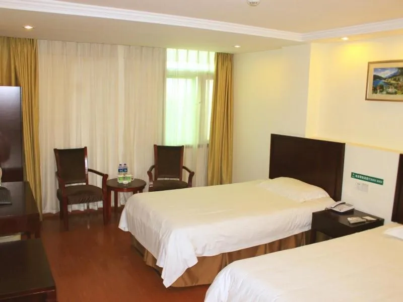 Bed in GreenTree Inn Anhui Huainan Liulizhan Express Hotel