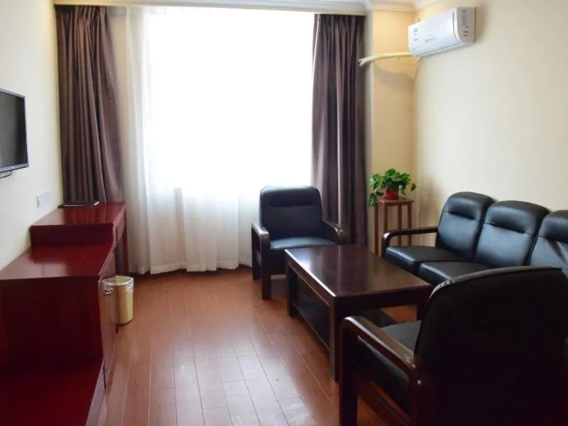 GreenTree Inn AnHui FuYang Railway StationW) XiangYang Road Business Hotel
