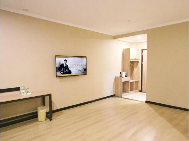 GreenTree Inn ShanDong ZaoZhuang TengZhou FuQian Road LongQuan Square Business Hotel