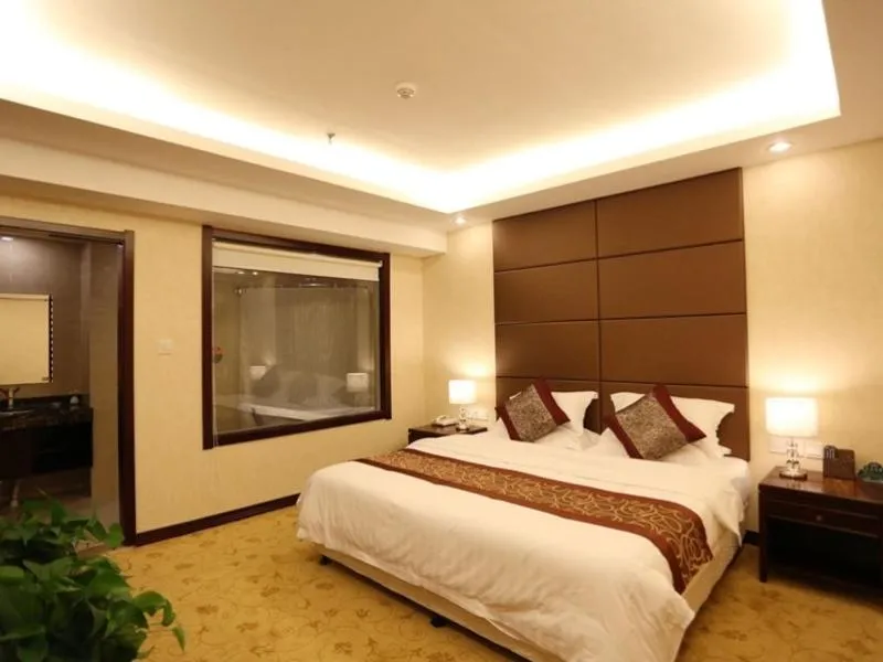 Bed in GreenTree Inn ShanDong RiZhao ShanHaiTian Holiday Resort Business Hotel
