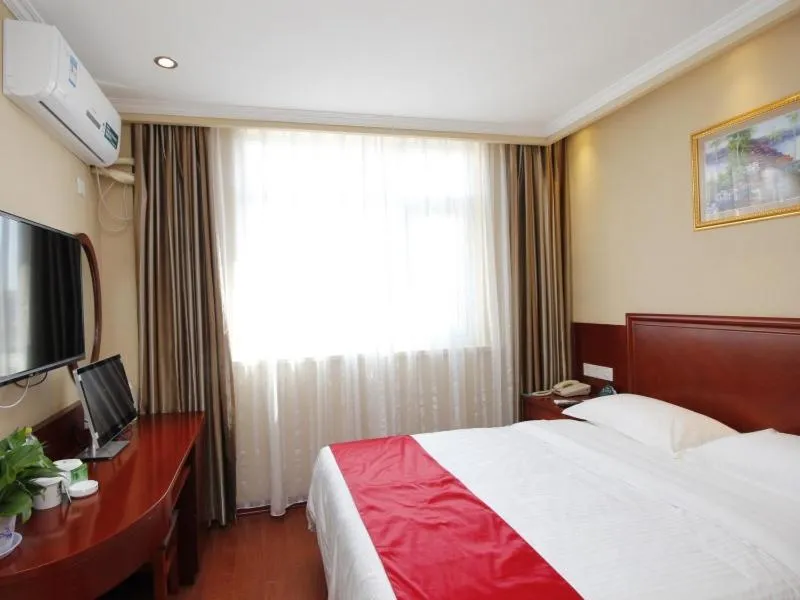 Bed in GreenTree Inn ShanDong RiZhao Bus Station FuHai Road Express Hotel
