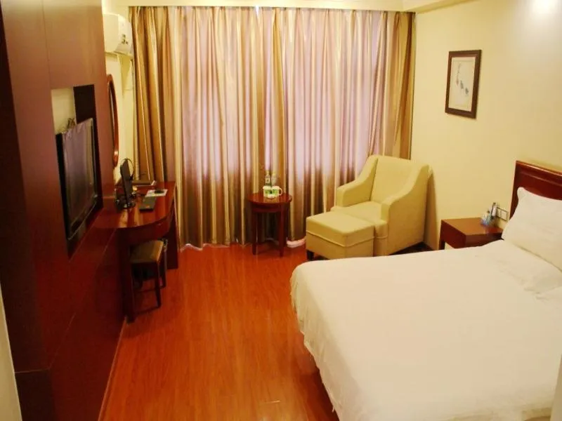 Bed in GreenTree Inn Jiangxi Jiujiang Shili Avenue Business Hotel