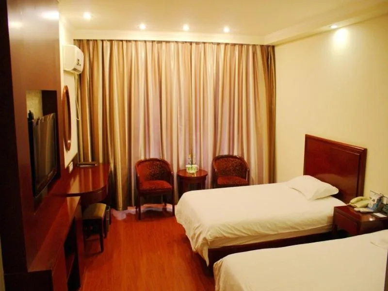 Bed in GreenTree Inn Jiangxi Jiujiang Shili Avenue Business Hotel