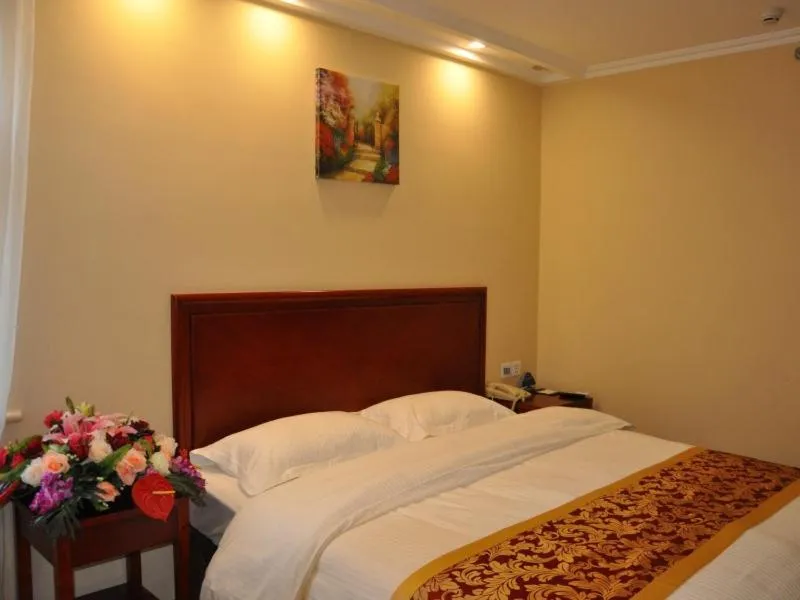 Bed in GreenTree Inn Beijing Changyang Town Jiazhou Shuijun Express Hotel