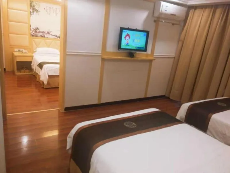 Bed in GreenTree Inn AnHui HuangShan She County HuiZhou Ancient City Middle HuangShan Road Business Hotel