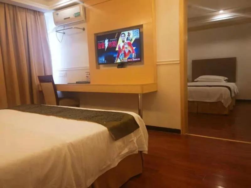 Bed in GreenTree Inn AnHui HuangShan She County HuiZhou Ancient City Middle HuangShan Road Business Hotel
