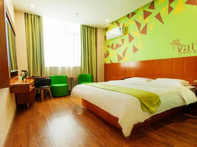 Bed in Vatica JiangSu Wuxi Xibei Canal Metro Station Huilv Road Hotel