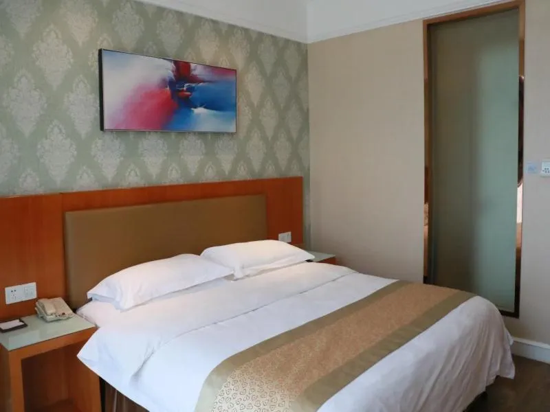 Bed in GreenTree Inn JiangSu YanCheng BinHai OuBaoLiYa City Square Business Hotle