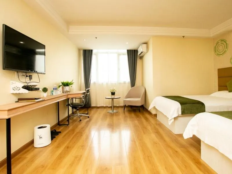 Bed in GreenTree Inn JiangSu XuZhou Feng County LiuBang Plaza Express Hotel
