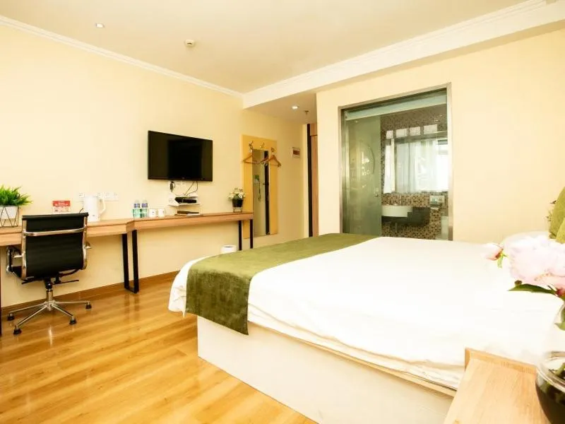 Bed in GreenTree Inn JiangSu XuZhou Feng County LiuBang Plaza Express Hotel