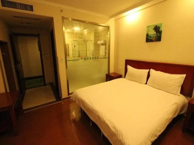 Bed in GreenTree Inn JiangSu XuZhou PiZhou Xinsu Center Fuzhou Road Express Hotel