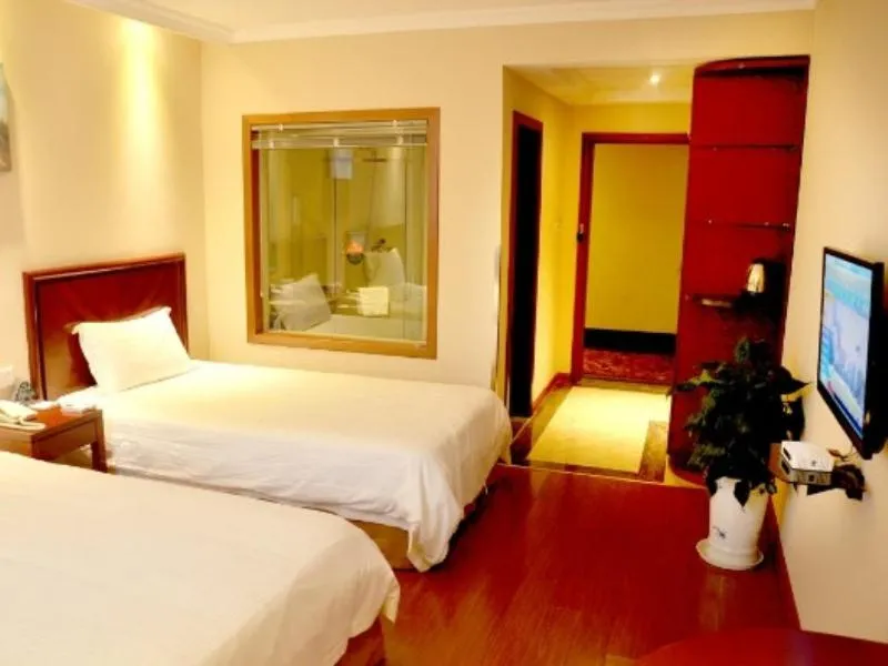 Bed in GreenTree Inn Jiangsu Huaian Economic Development Zone Hechang Road Business Hotel