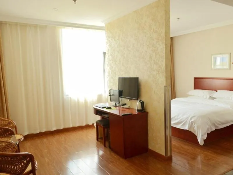 Bed in GreenTree Inn Shandong Qingdao Jiaozhou Bus Terminal Station Hai'er Avenue Express Hotel