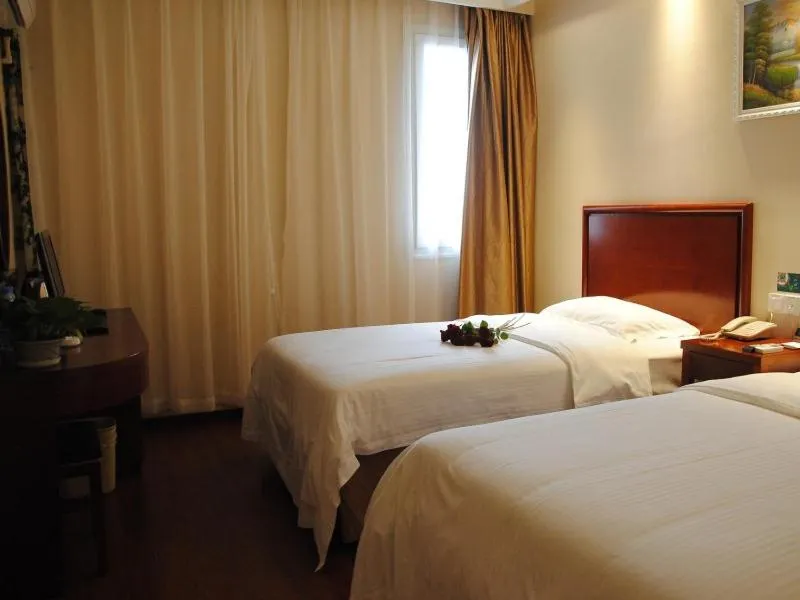 Bed in GreenTree Inn Anhui Hefei North Fuyang Road Luyang Industrial Park Express Hotel