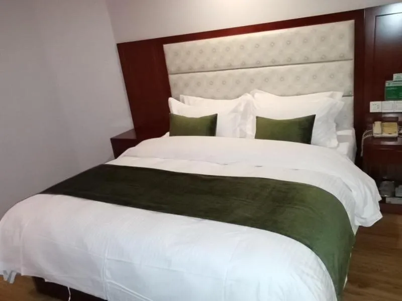 Bed in GreenTree Inn Anhui Hefei Mengcheng Road Beierhuan Express Hotel