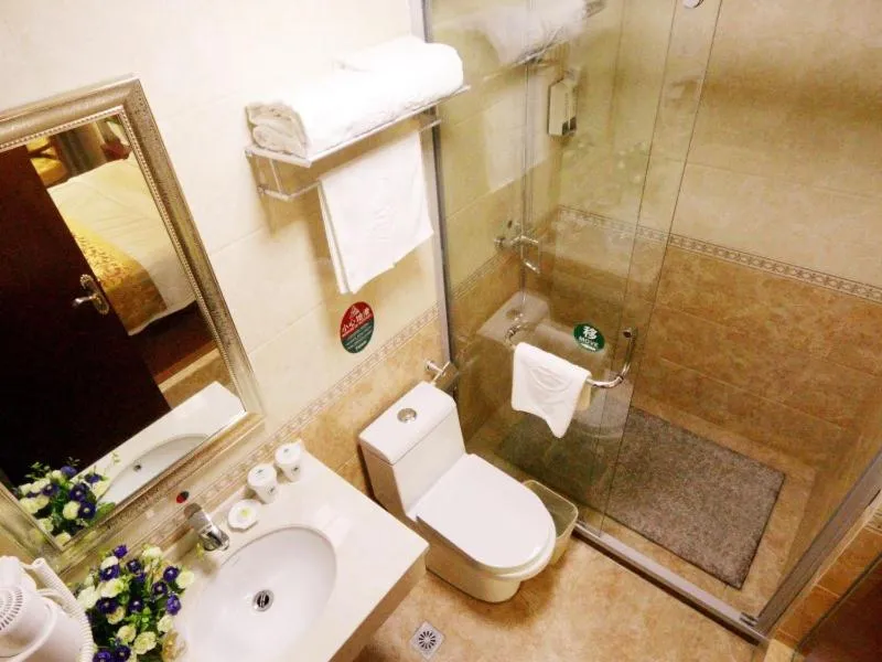 GreenTree Inn ZheJiang JiaXing West ZhongShan Road Vintage Car Building Express Hotel