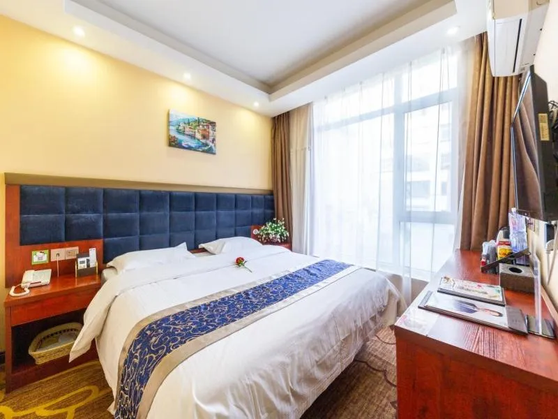 Bed in GreenTree Inn GanSu LanZhou JingNing Road Express Hotel