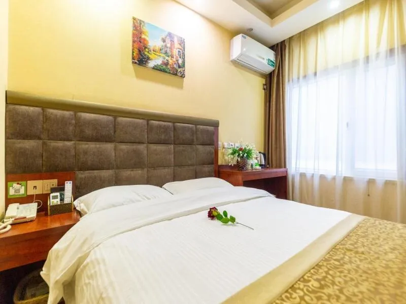 Bed in GreenTree Inn GanSu LanZhou JingNing Road Express Hotel