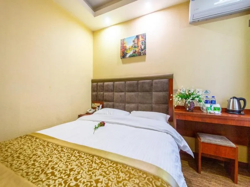 Bed in GreenTree Inn GanSu LanZhou JingNing Road Express Hotel