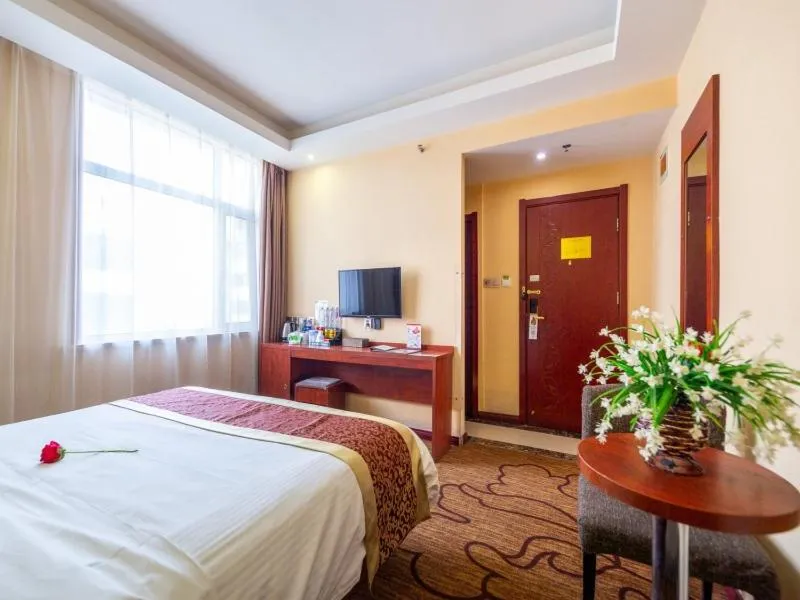 Bed in GreenTree Inn GanSu LanZhou JingNing Road Express Hotel