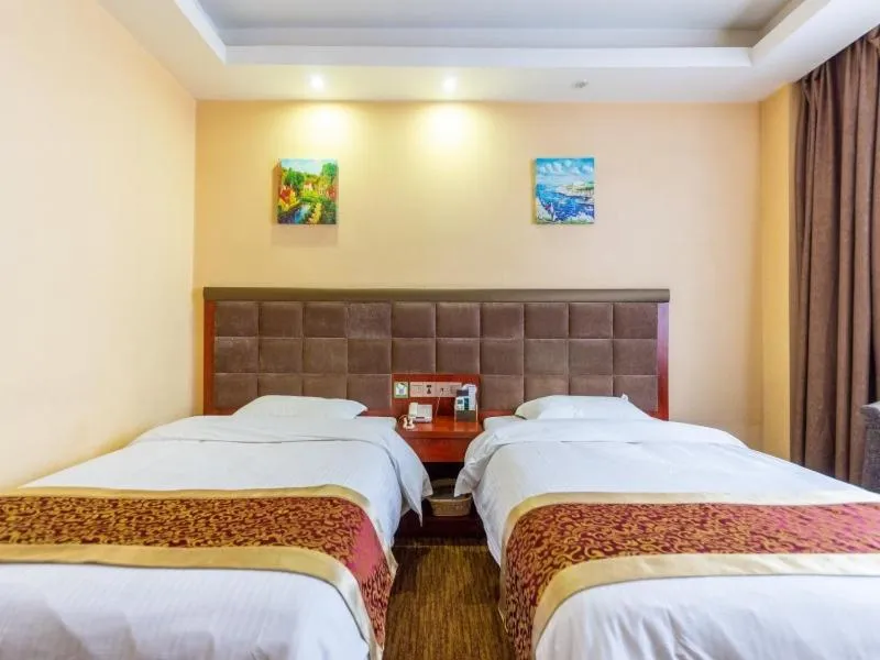 Bed in GreenTree Inn GanSu LanZhou JingNing Road Express Hotel