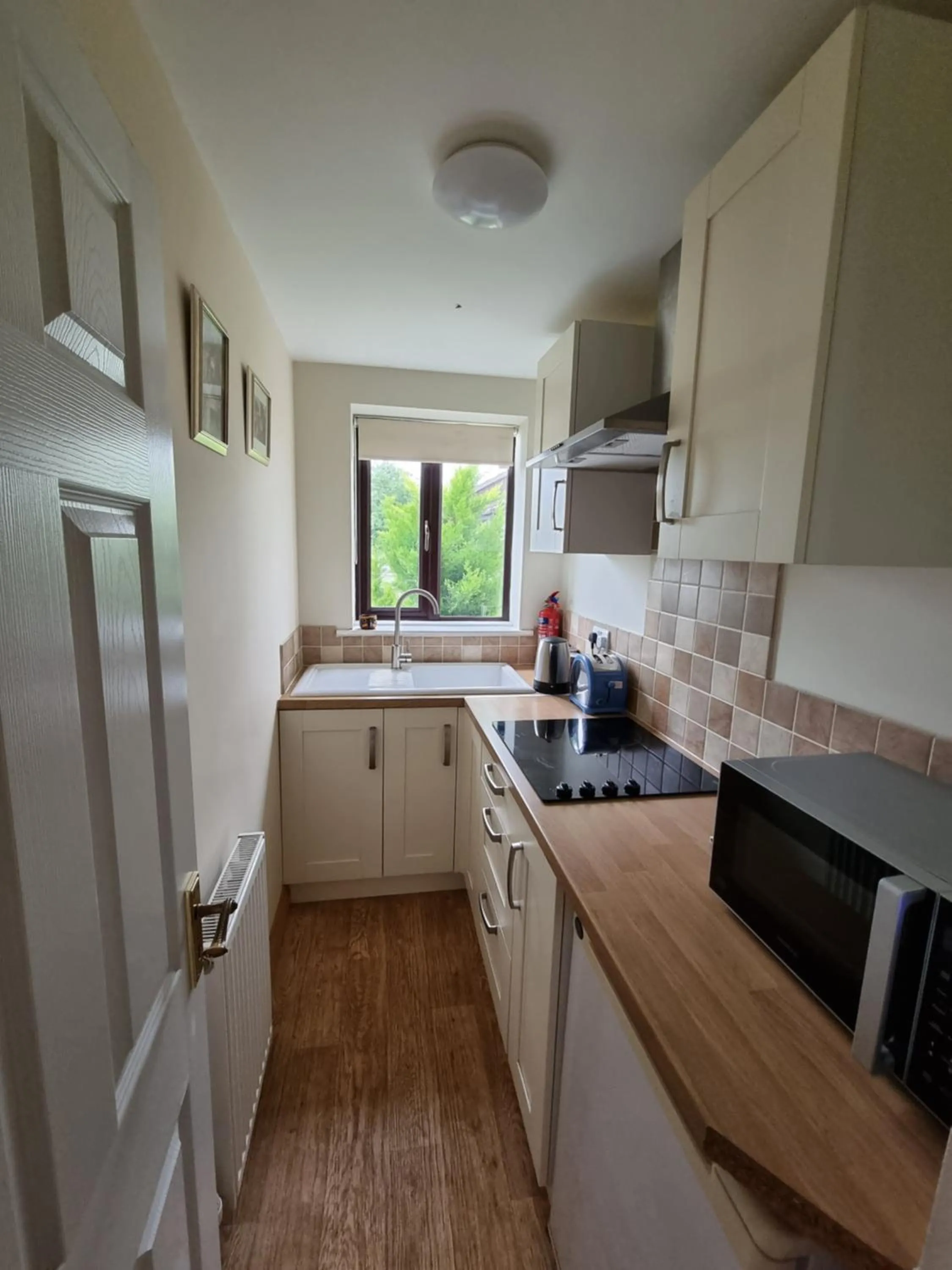Kitchen or kitchenette in Burnt House Farm
