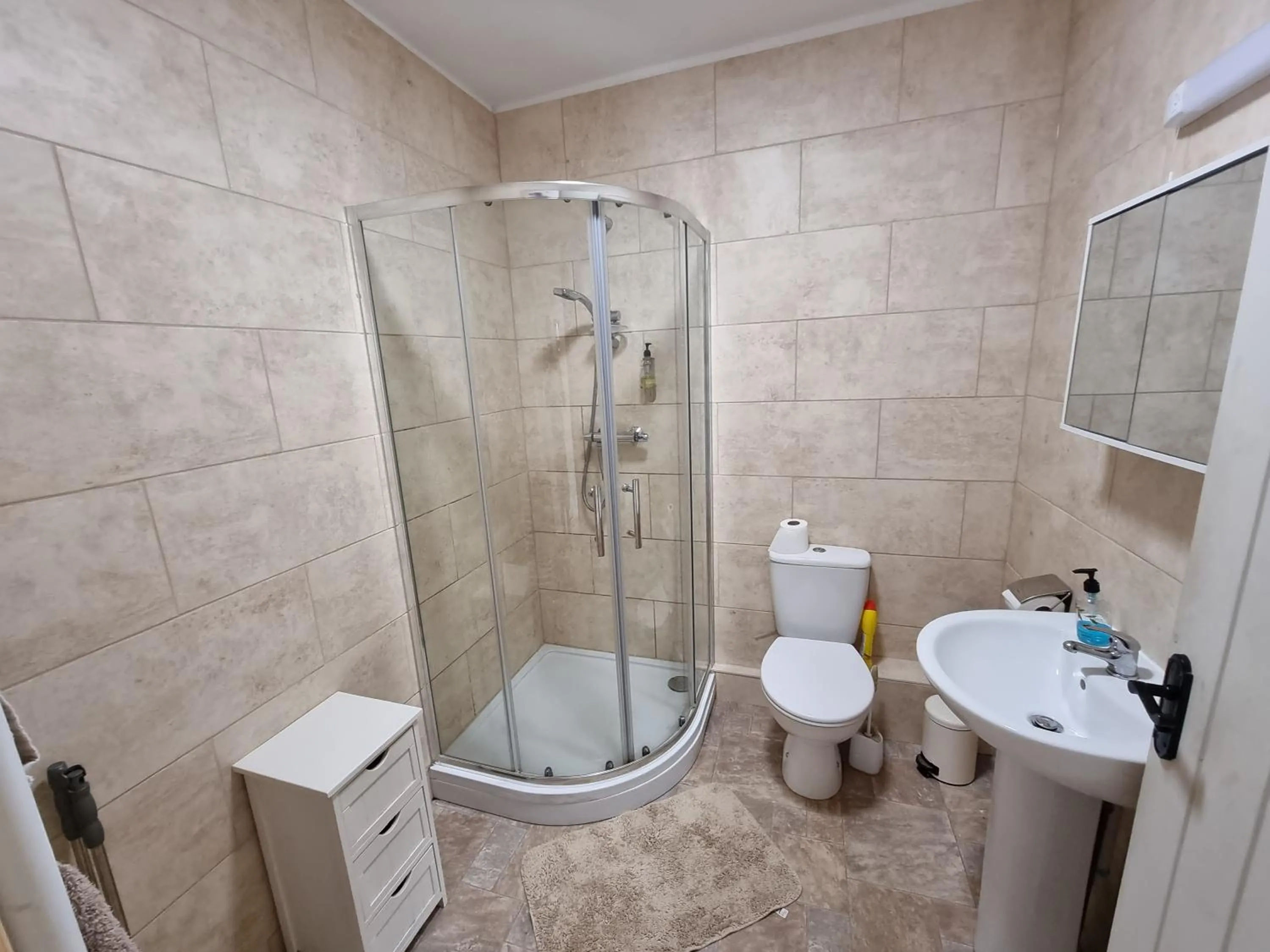 Bathroom in Burnt House Farm
