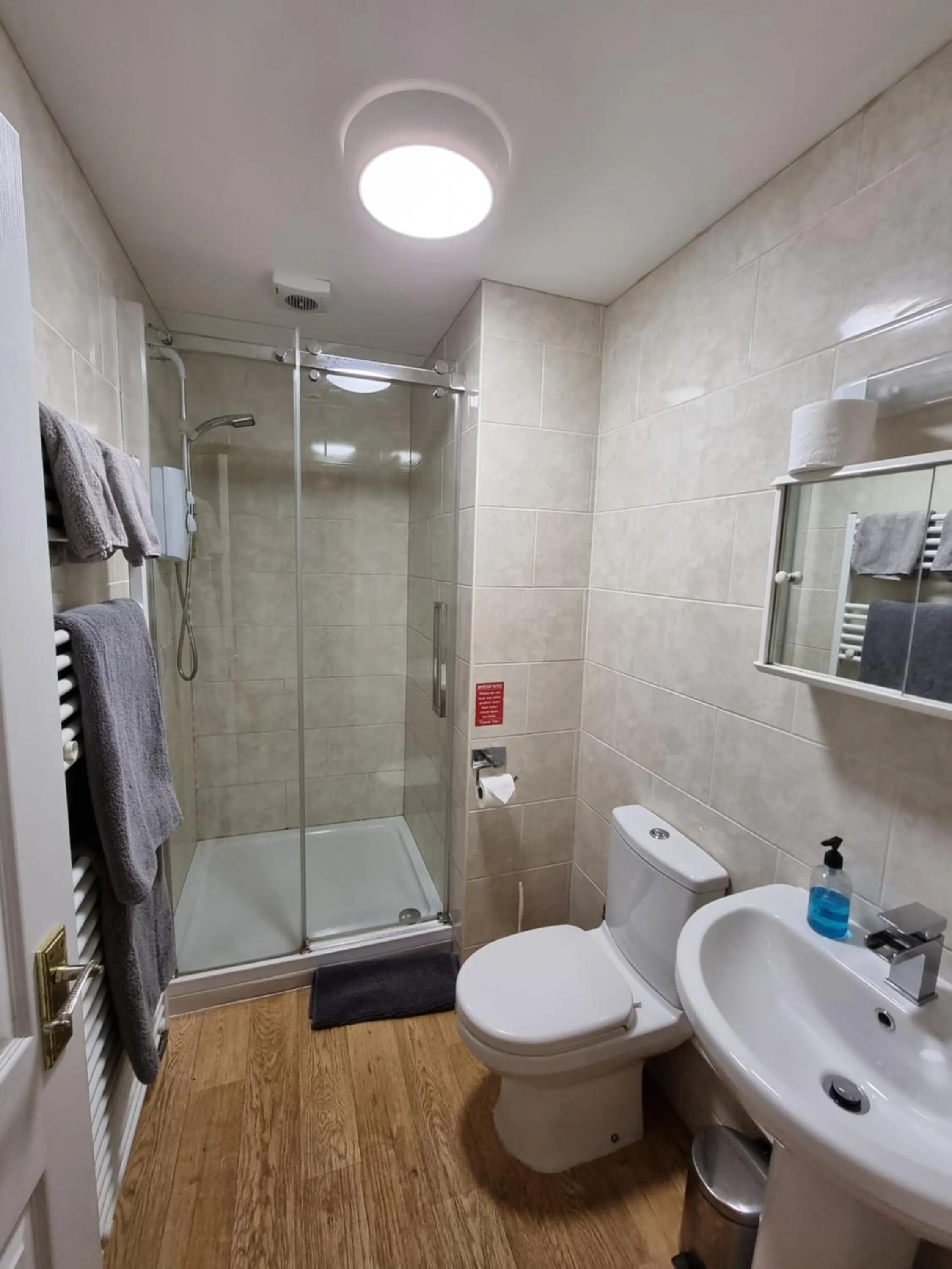 Bathroom in Burnt House Farm