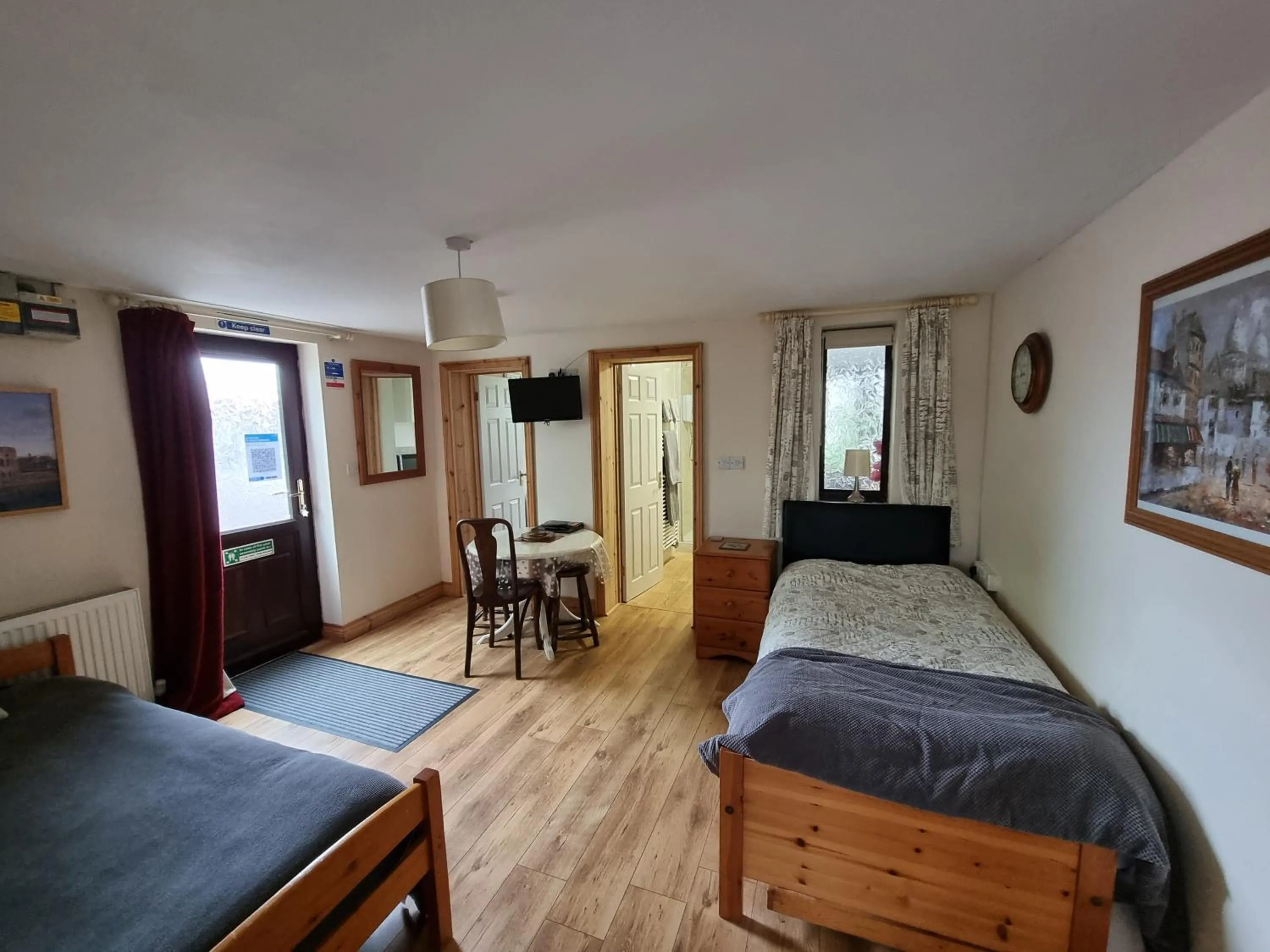 Bedroom, Bed in Burnt House Farm