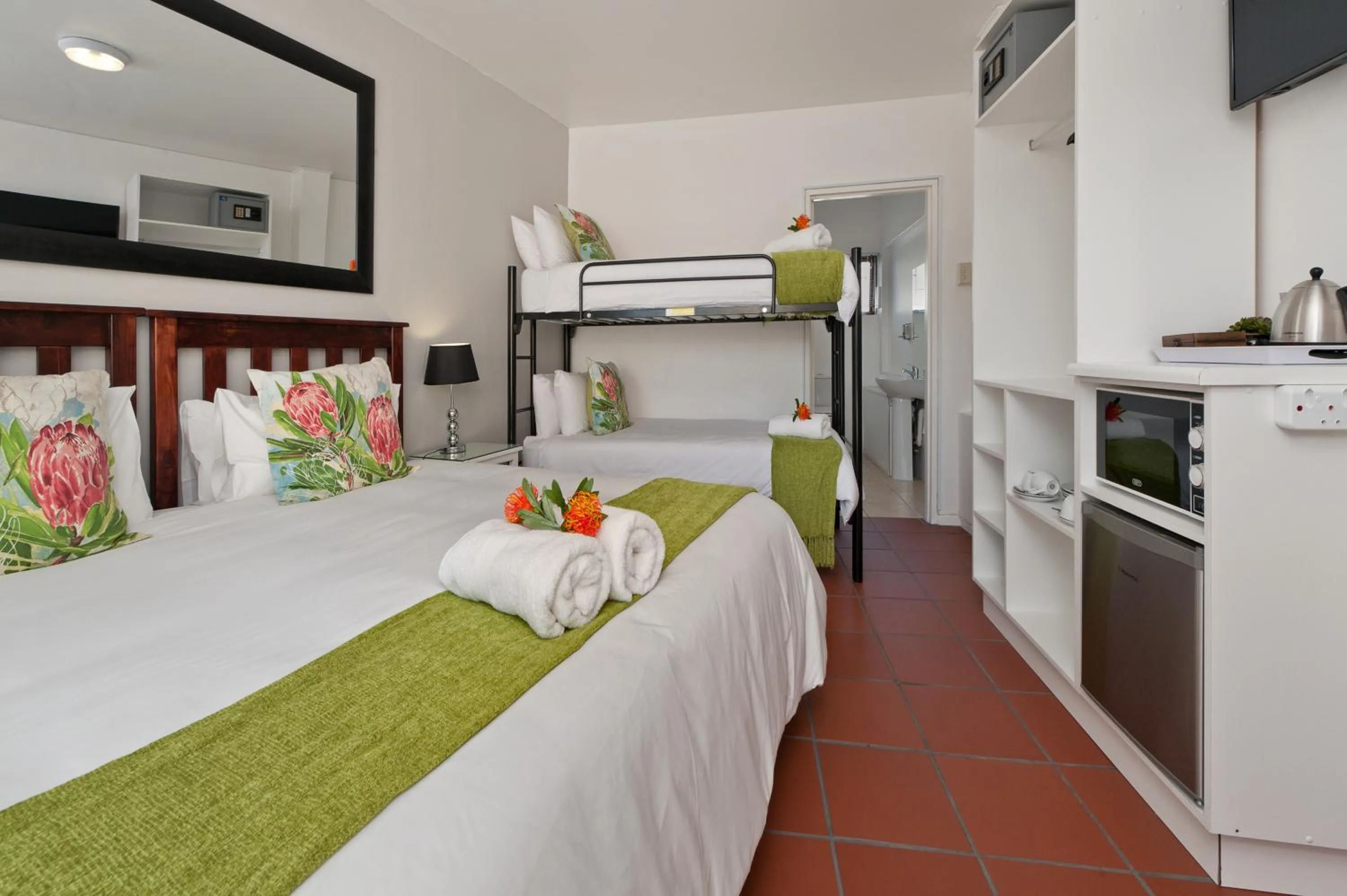 TV and multimedia, Bed in TwentyFour 17 Inn