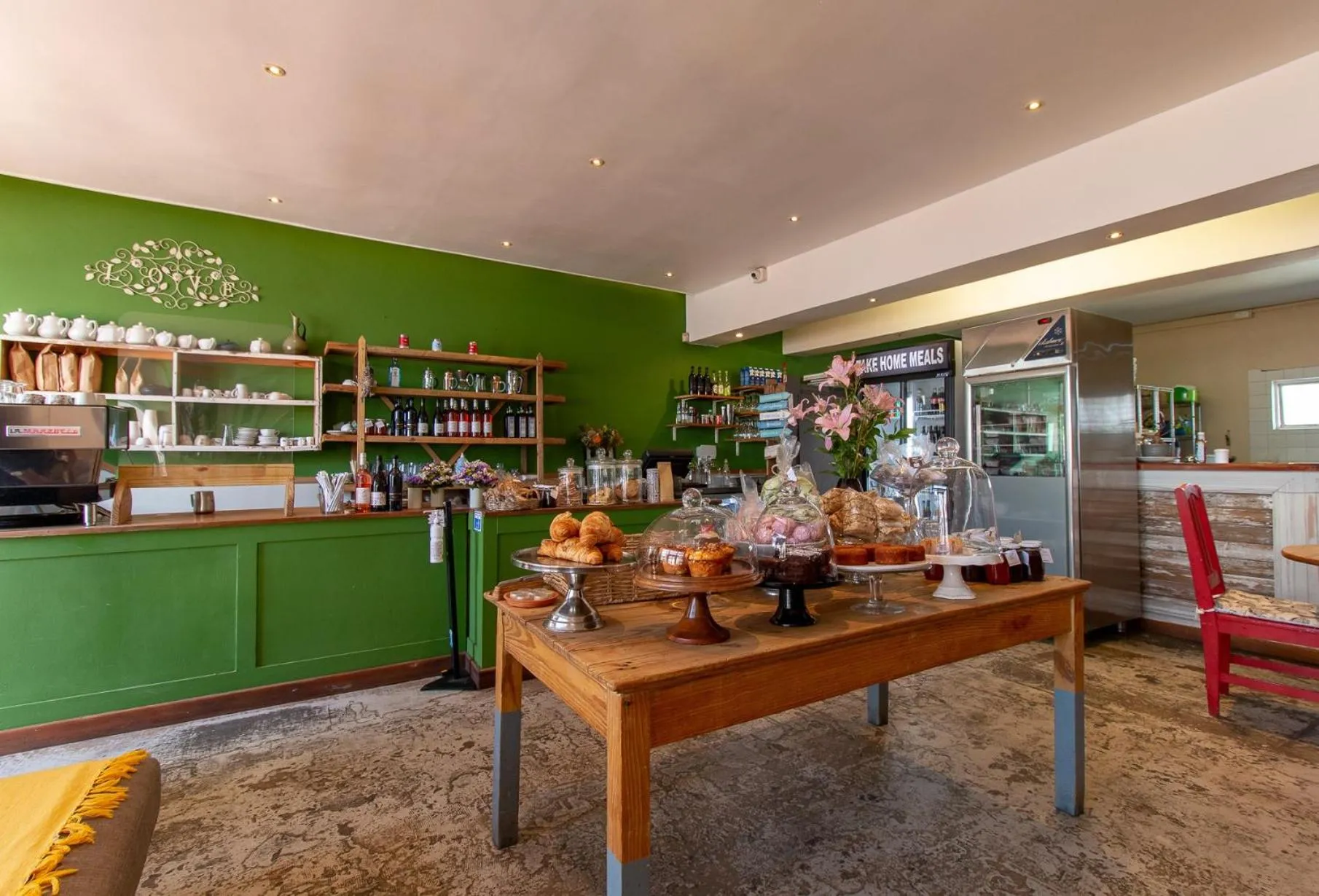 Nearby landmark in TwentyFour 17 Inn