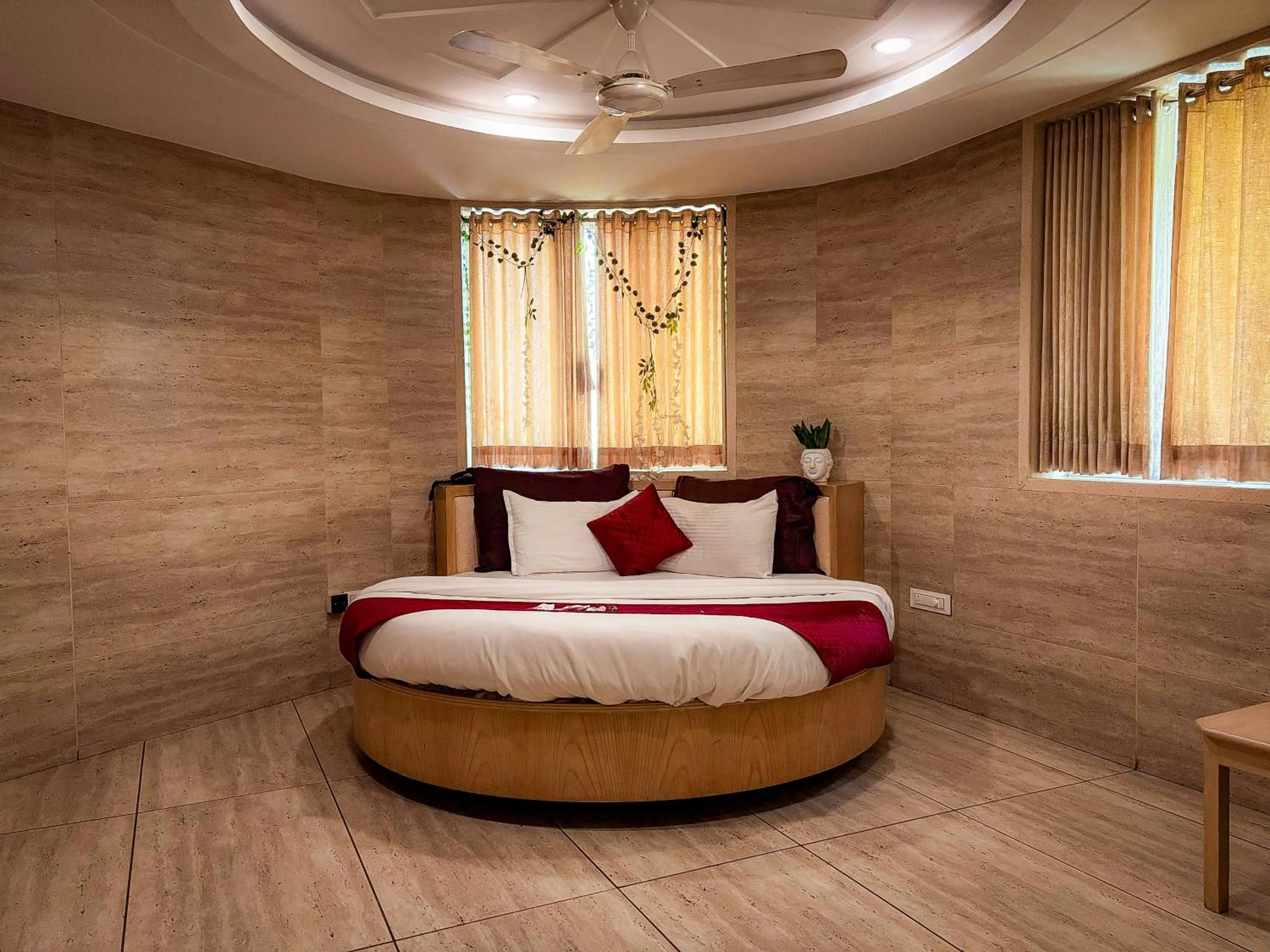 Bed in Hotel Neelkamal