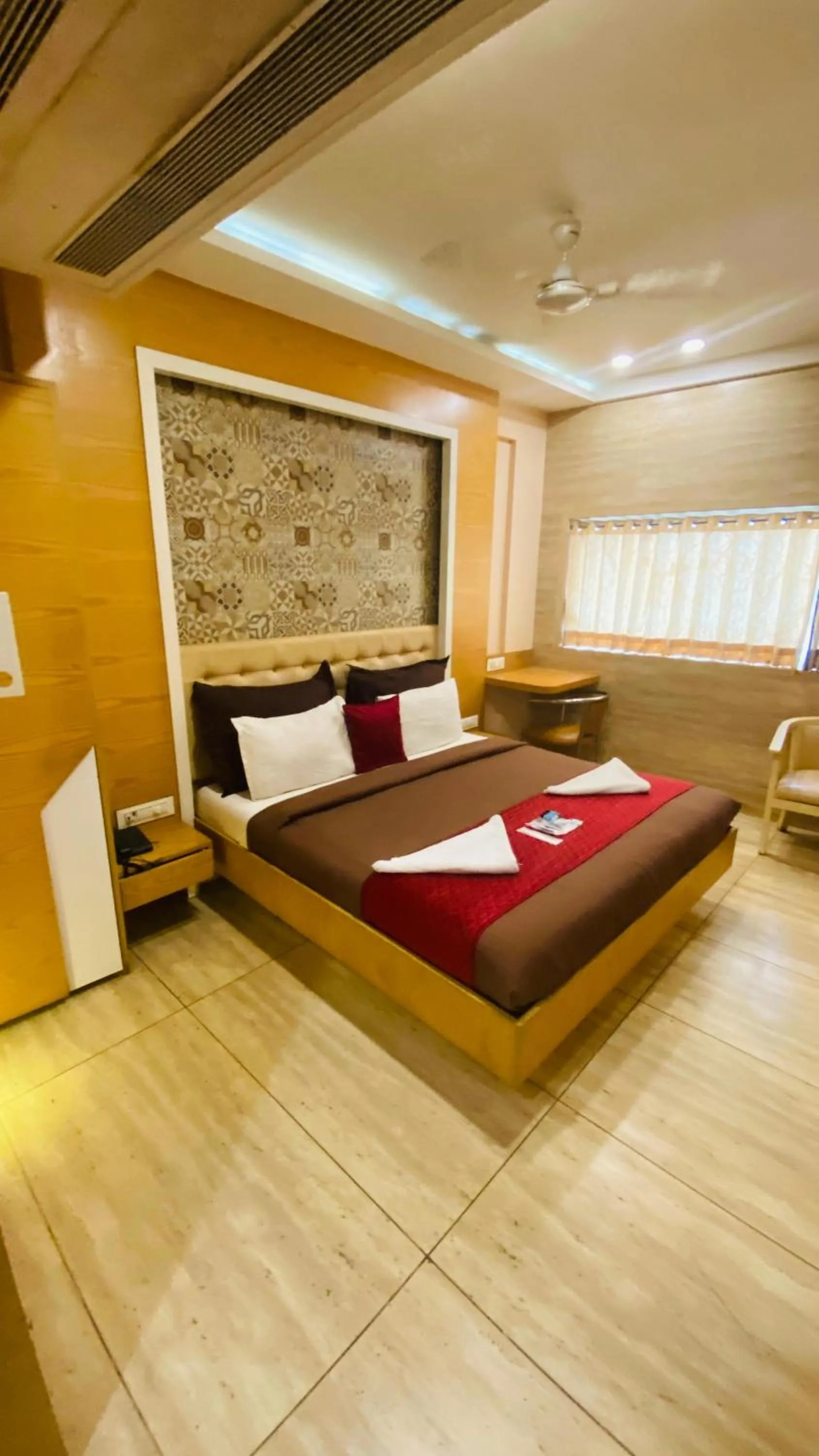 Bed in Hotel Neelkamal