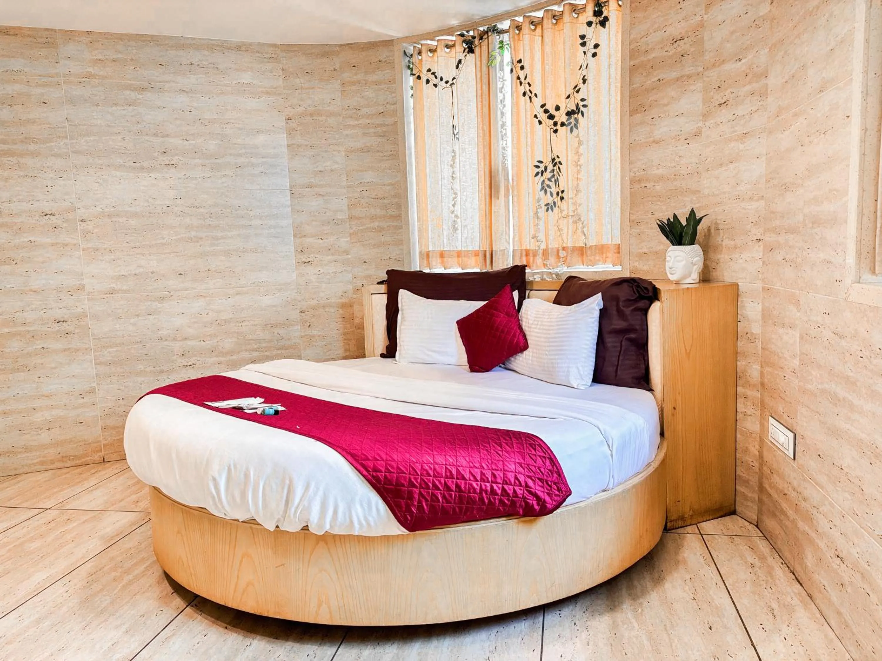 Bed in Hotel Neelkamal