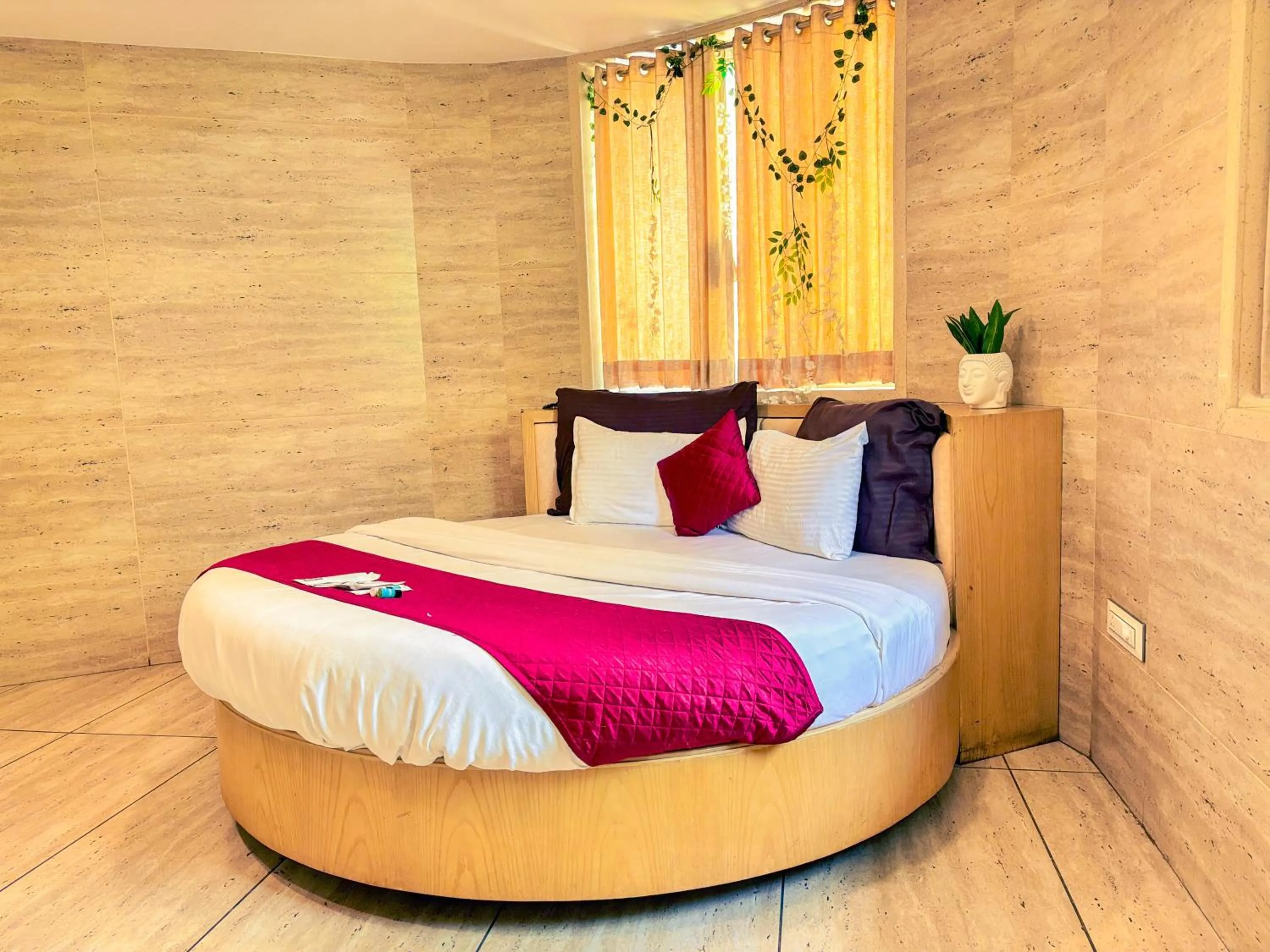 Bed in Hotel Neelkamal