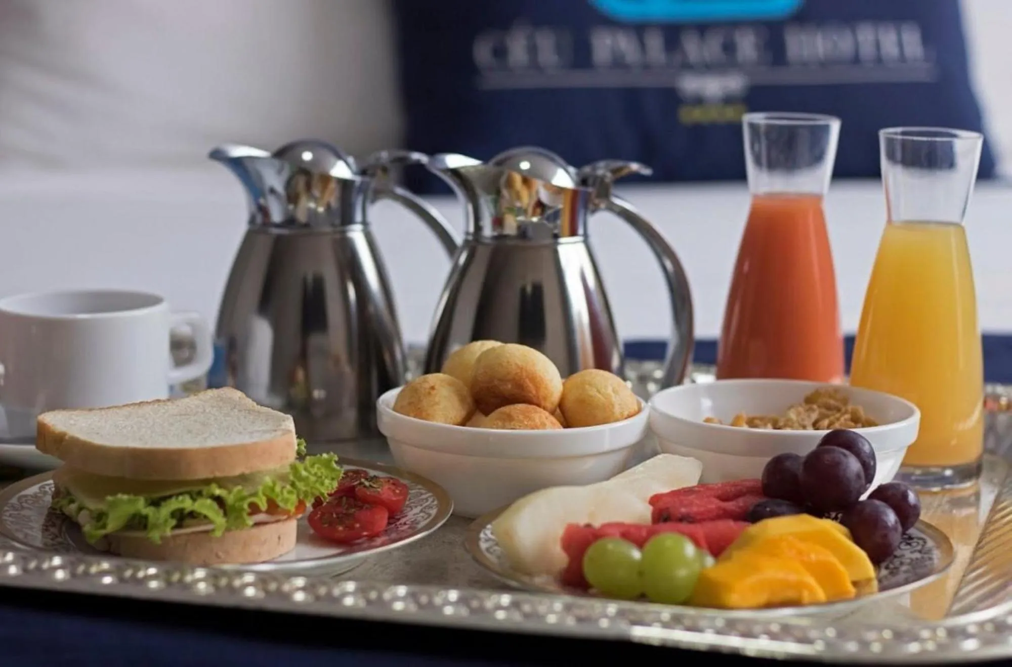 Food and drinks in Céu Palmas Hotel