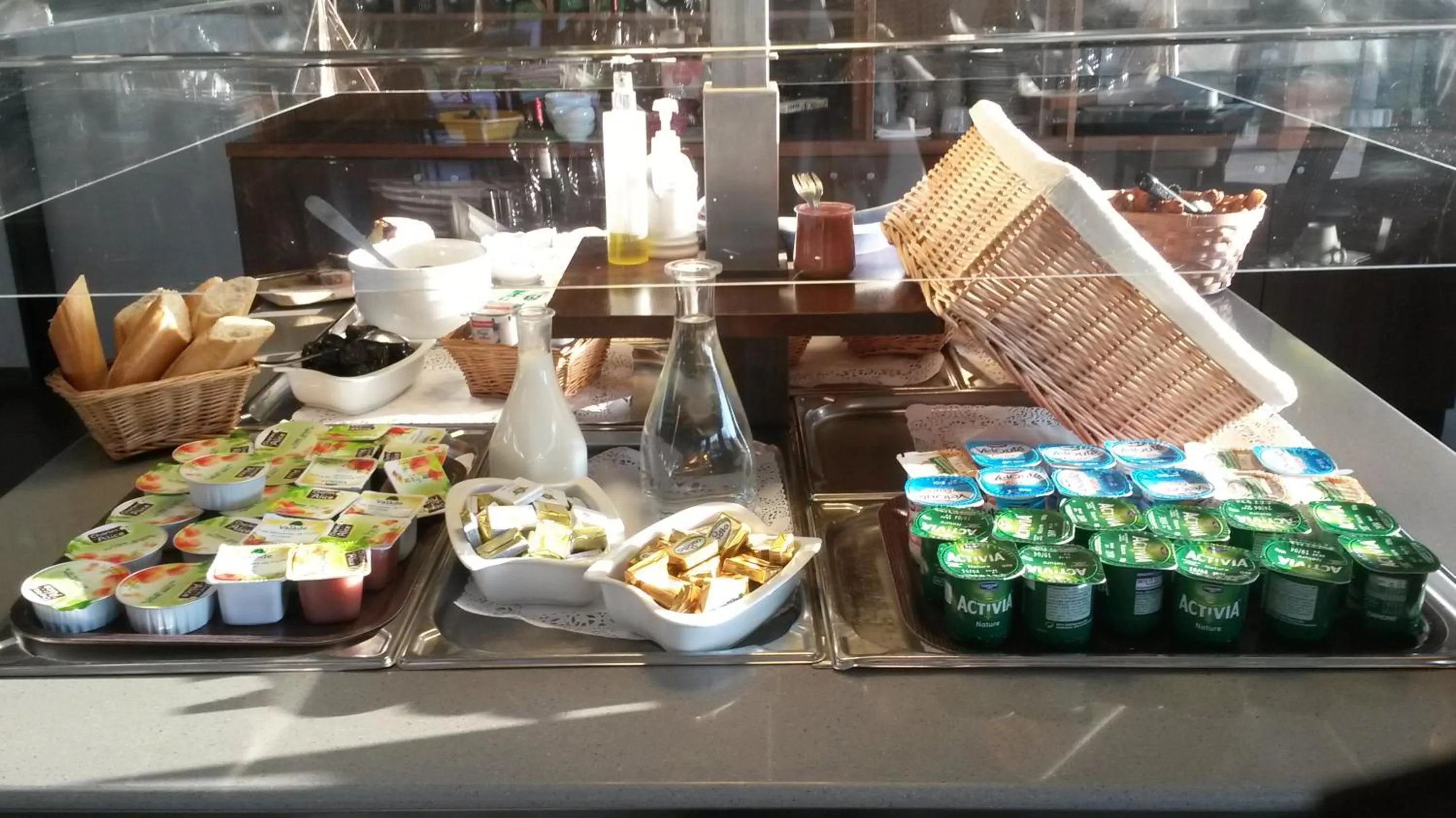 Food and drinks in Résidence Les Alizés