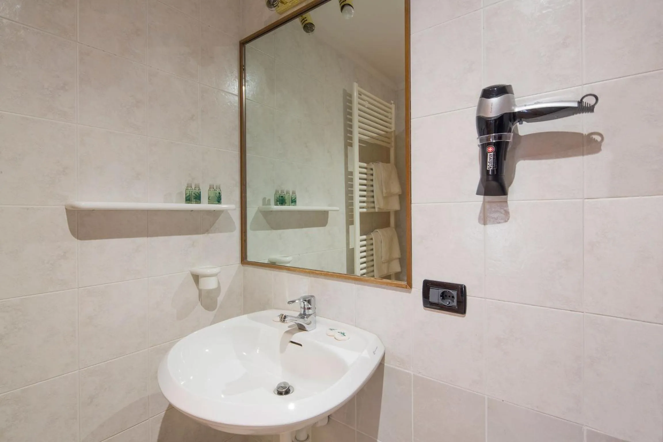 Shower in Stelvio Residence