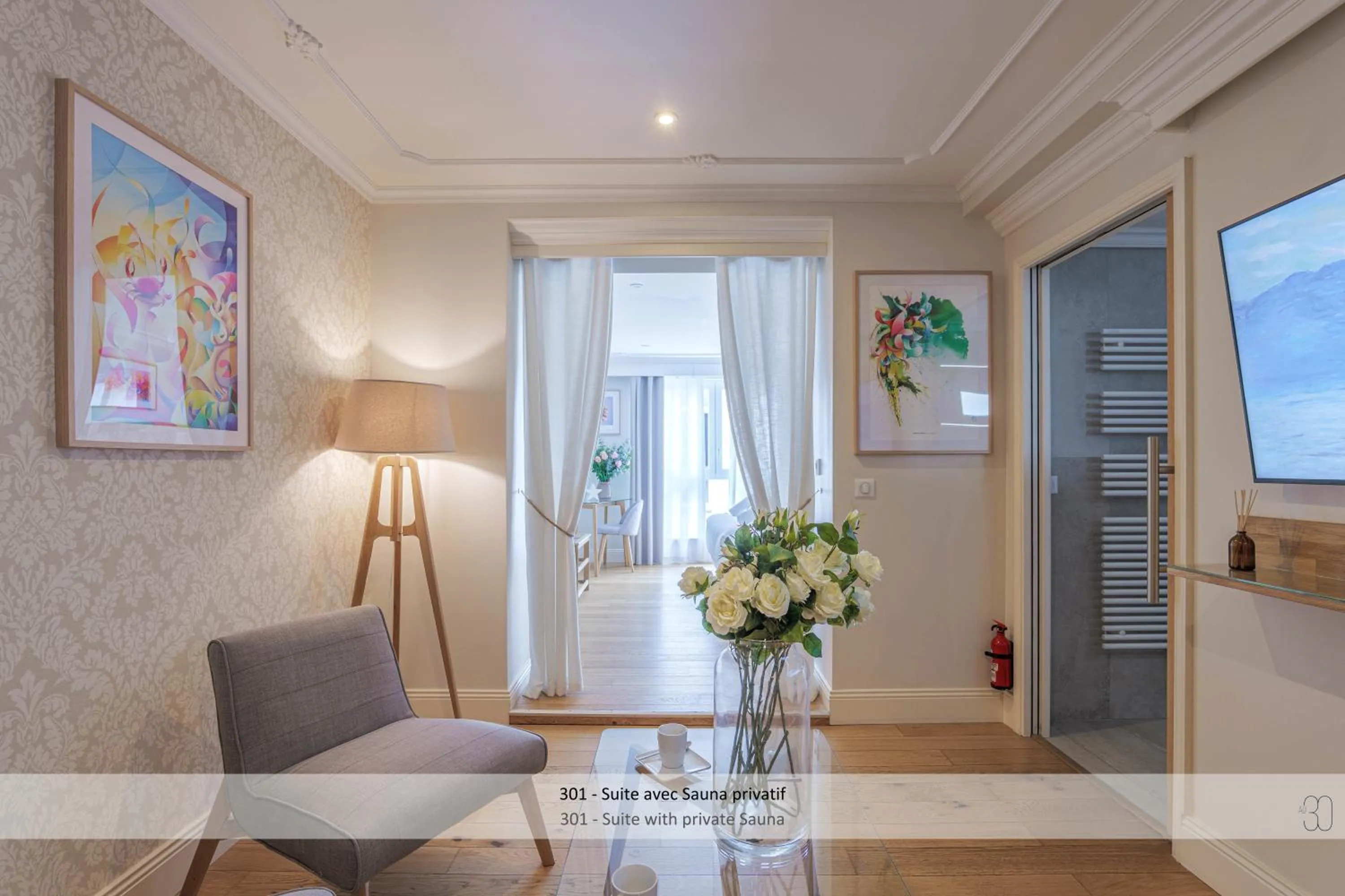 Living room in Au 30 Lille Centre Grand Palais