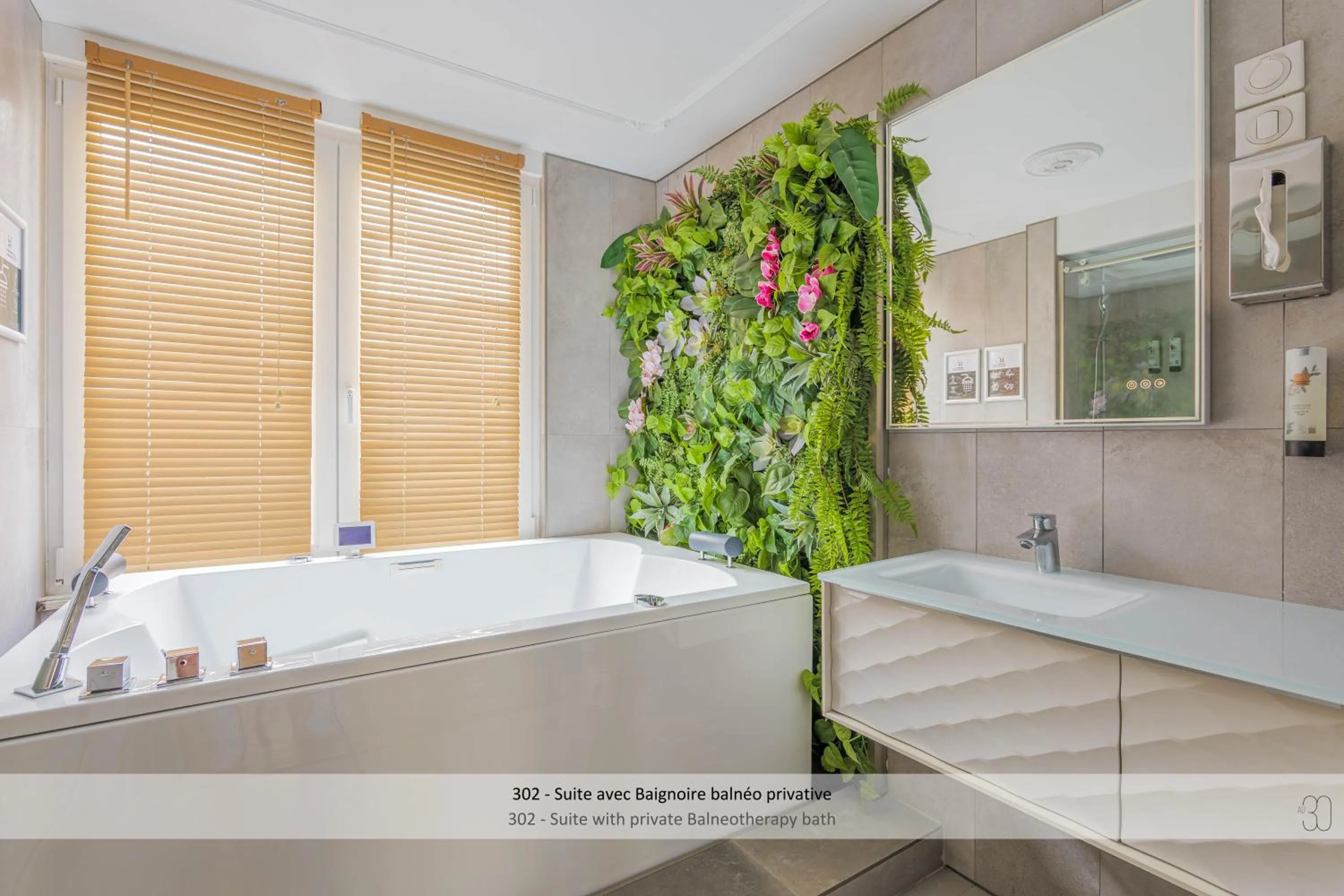 Hot Tub in Au 30 Lille Centre Grand Palais