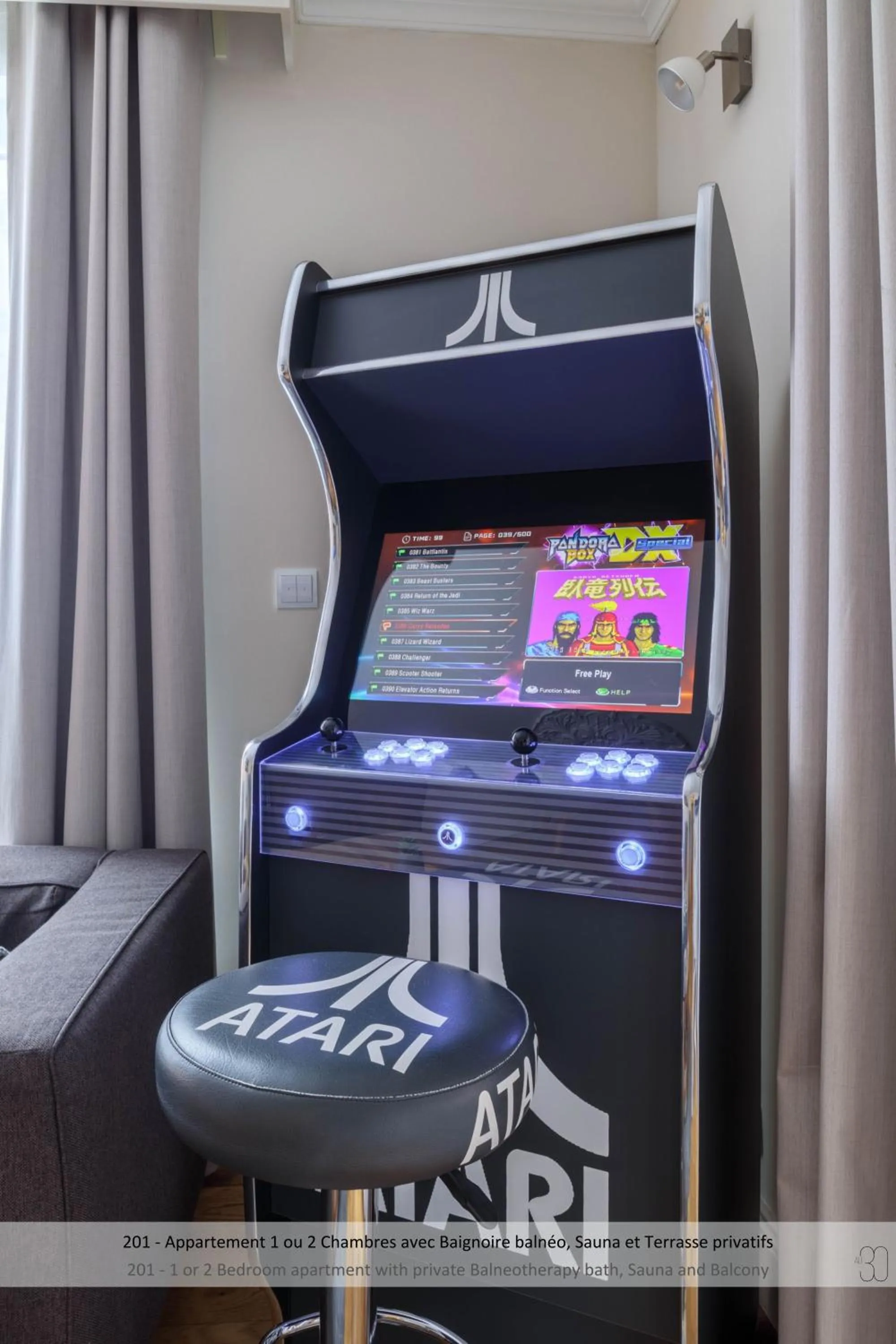 Living room in Au 30 Lille Centre Grand Palais