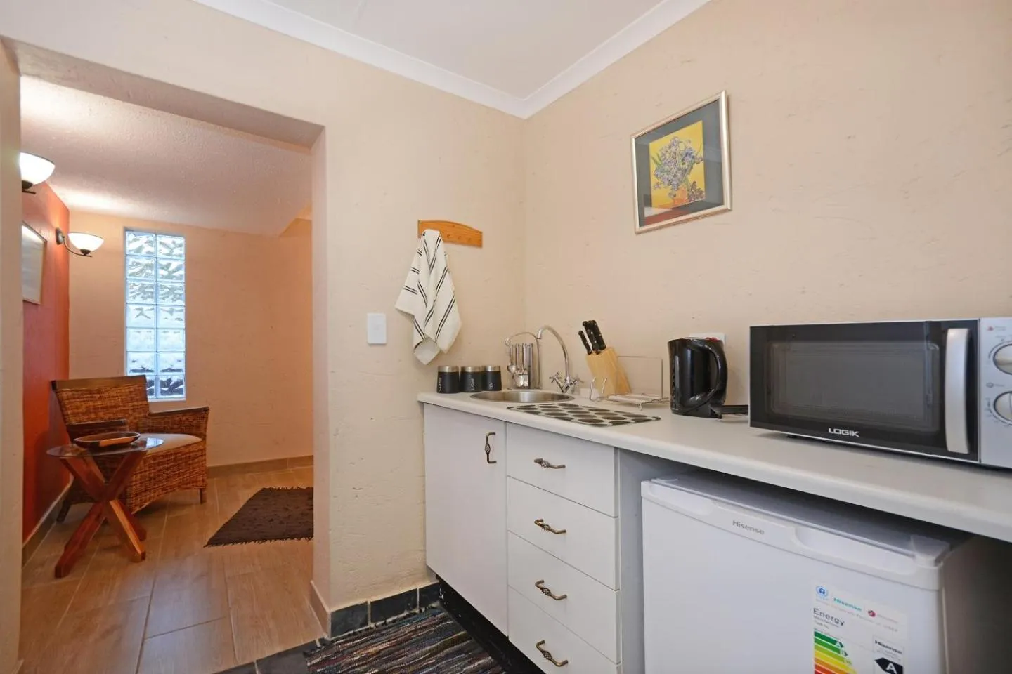 Kitchen or kitchenette in B&B on 8th Avenue