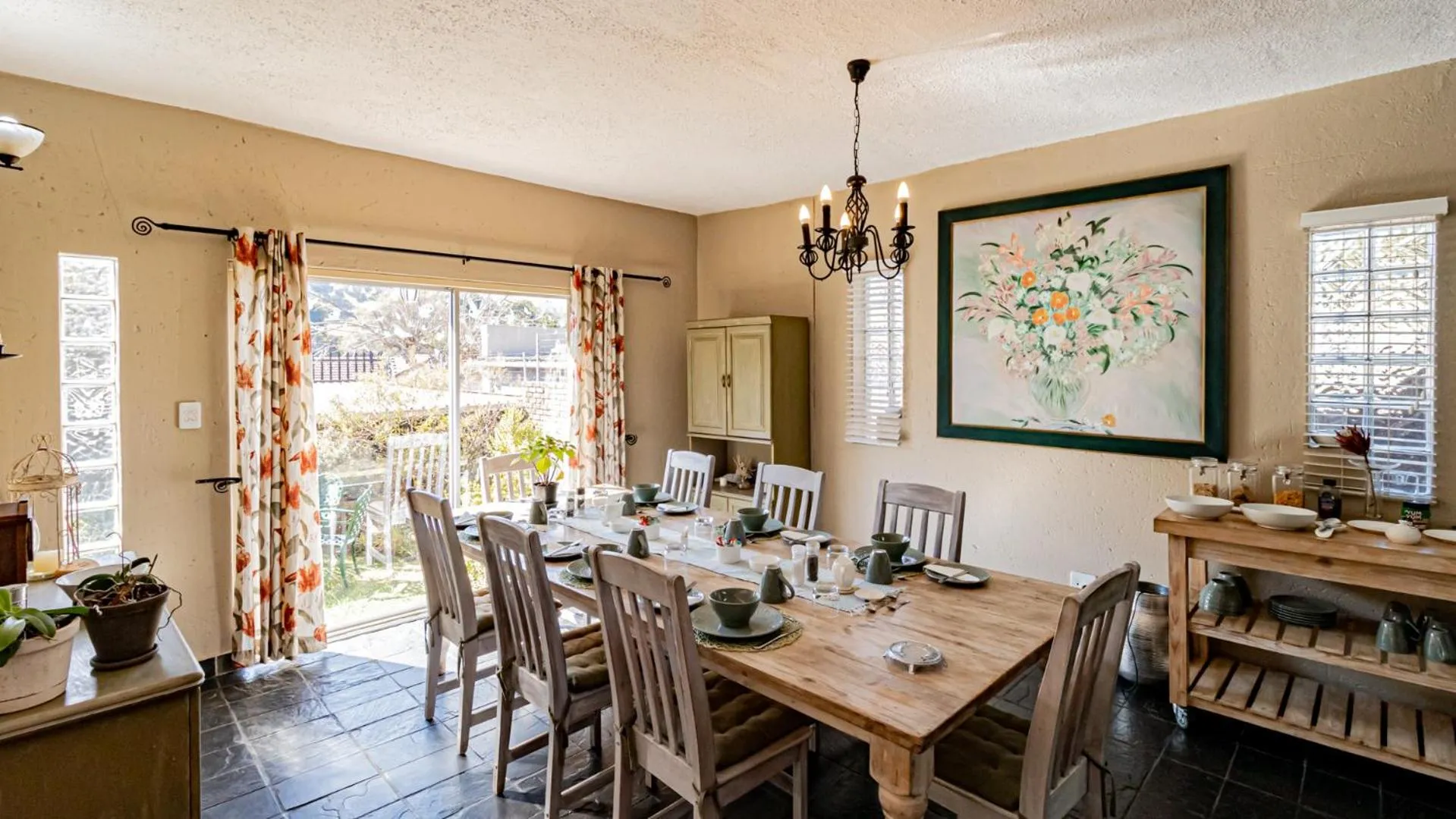 Breakfast in B&B on 8th Avenue