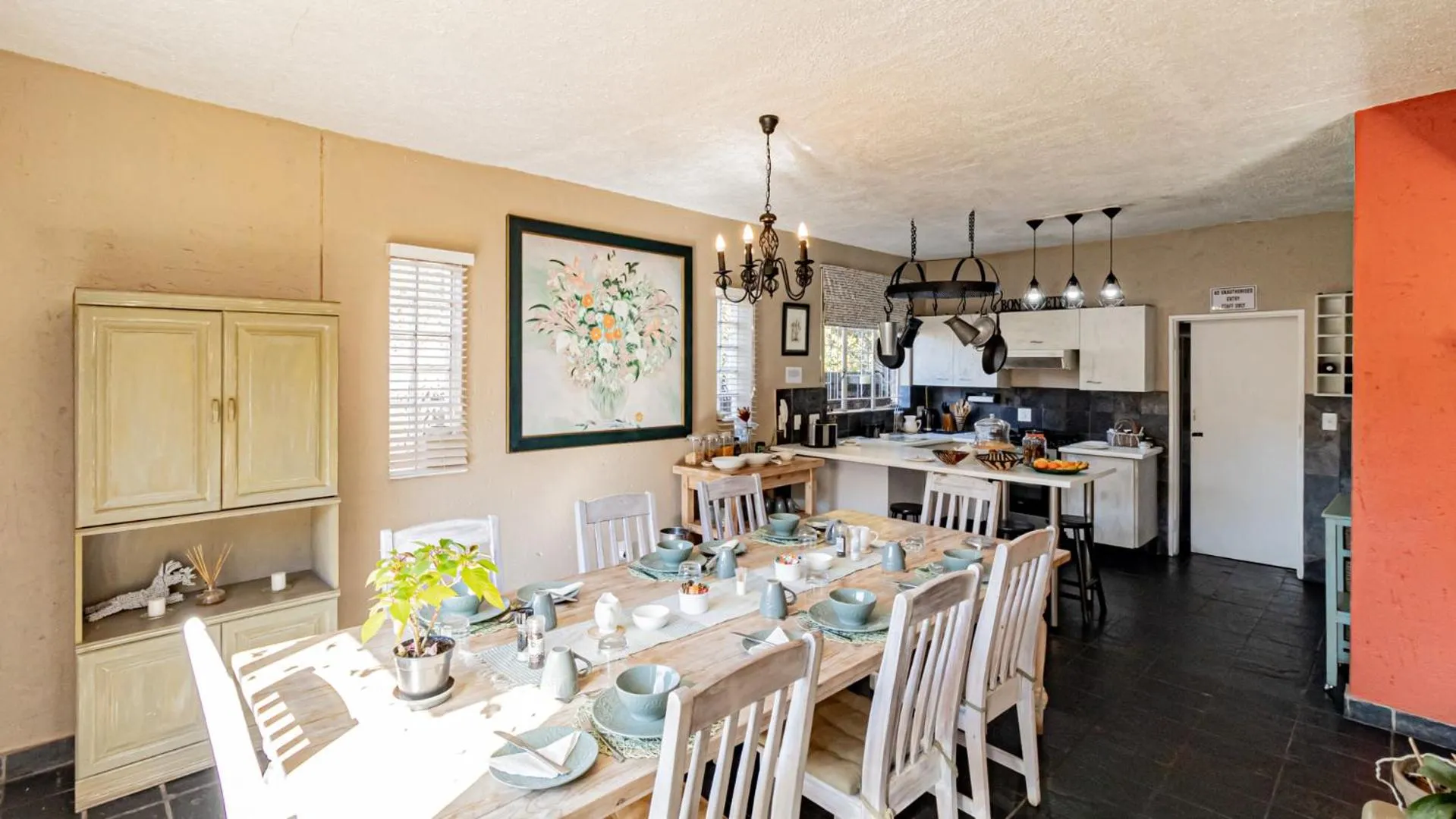 Breakfast in B&B on 8th Avenue