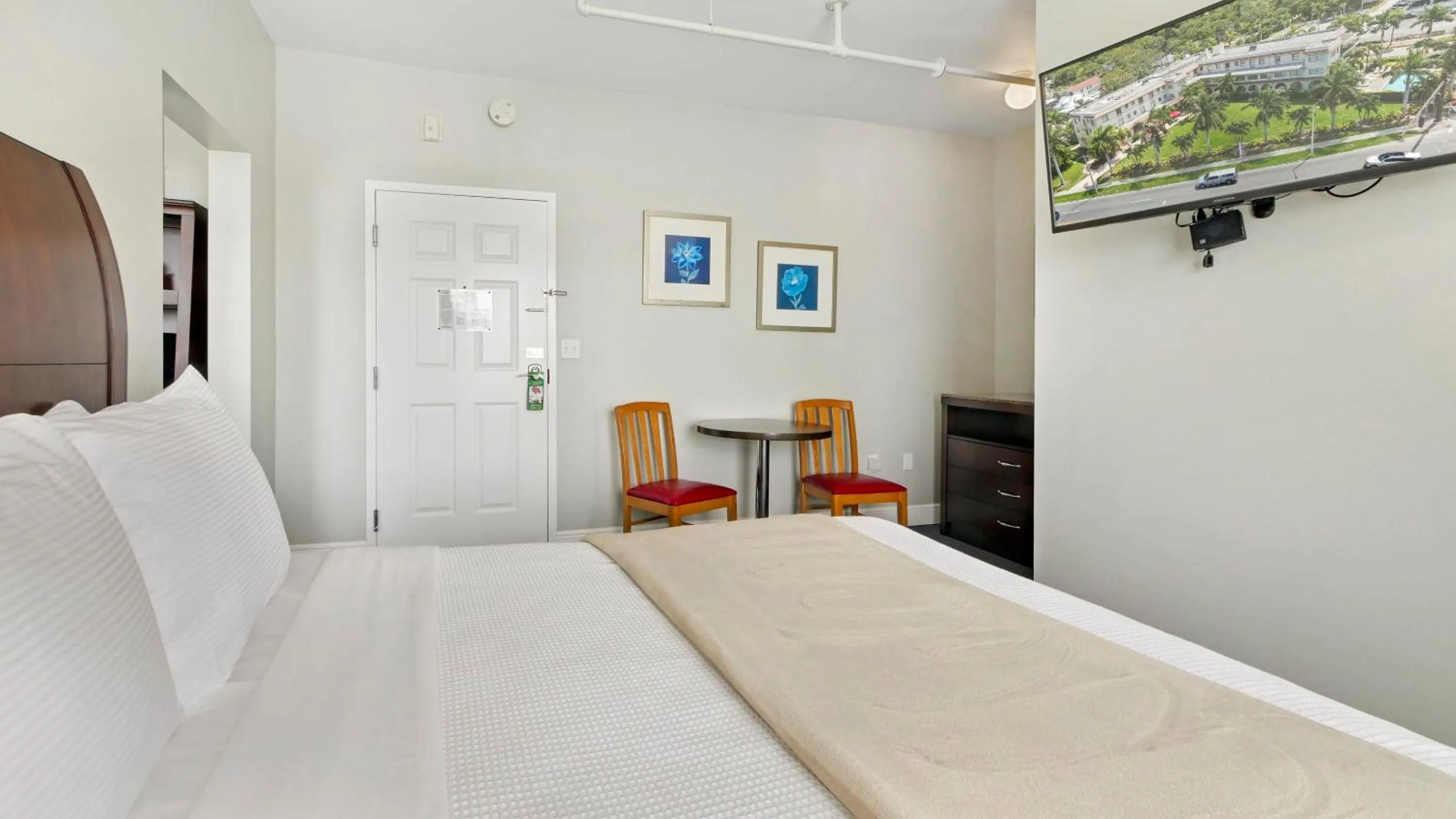 View (from property/room), Bed in Crystal Bay Historic Hotel