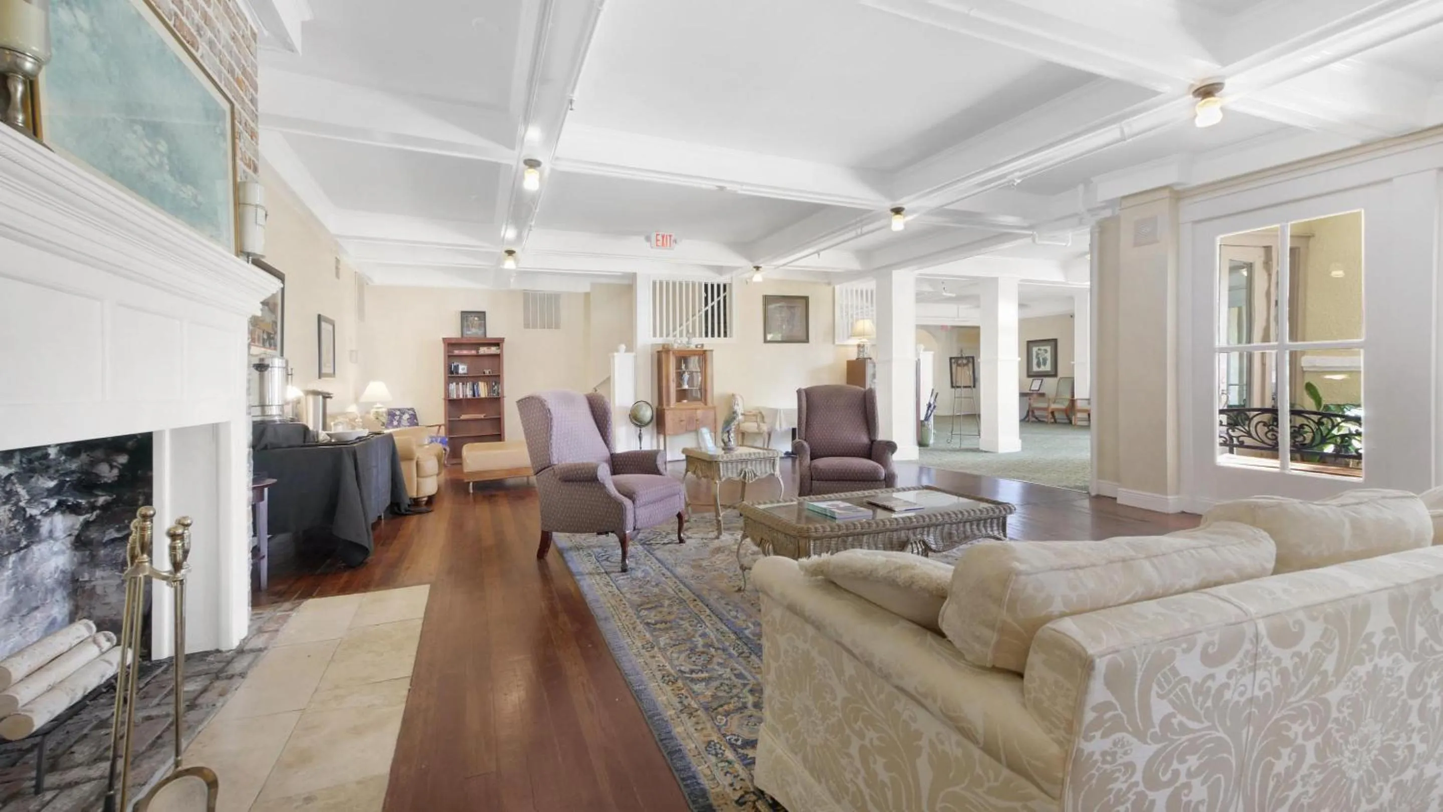 Library in Crystal Bay Historic Hotel