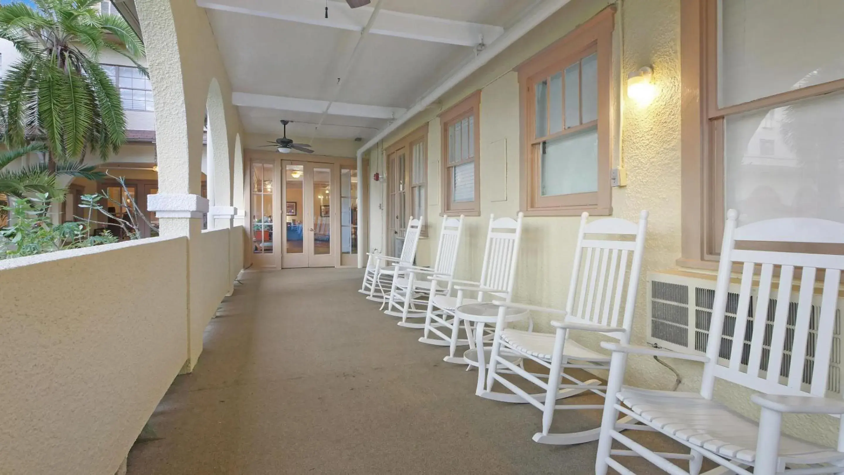 King Room with Garden View in Crystal Bay Historic Hotel King Room with Garden View in Crystal Bay Historic Hotel